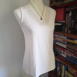 ⛔Banana Republic Cream Crochet Vneck Tank Top S